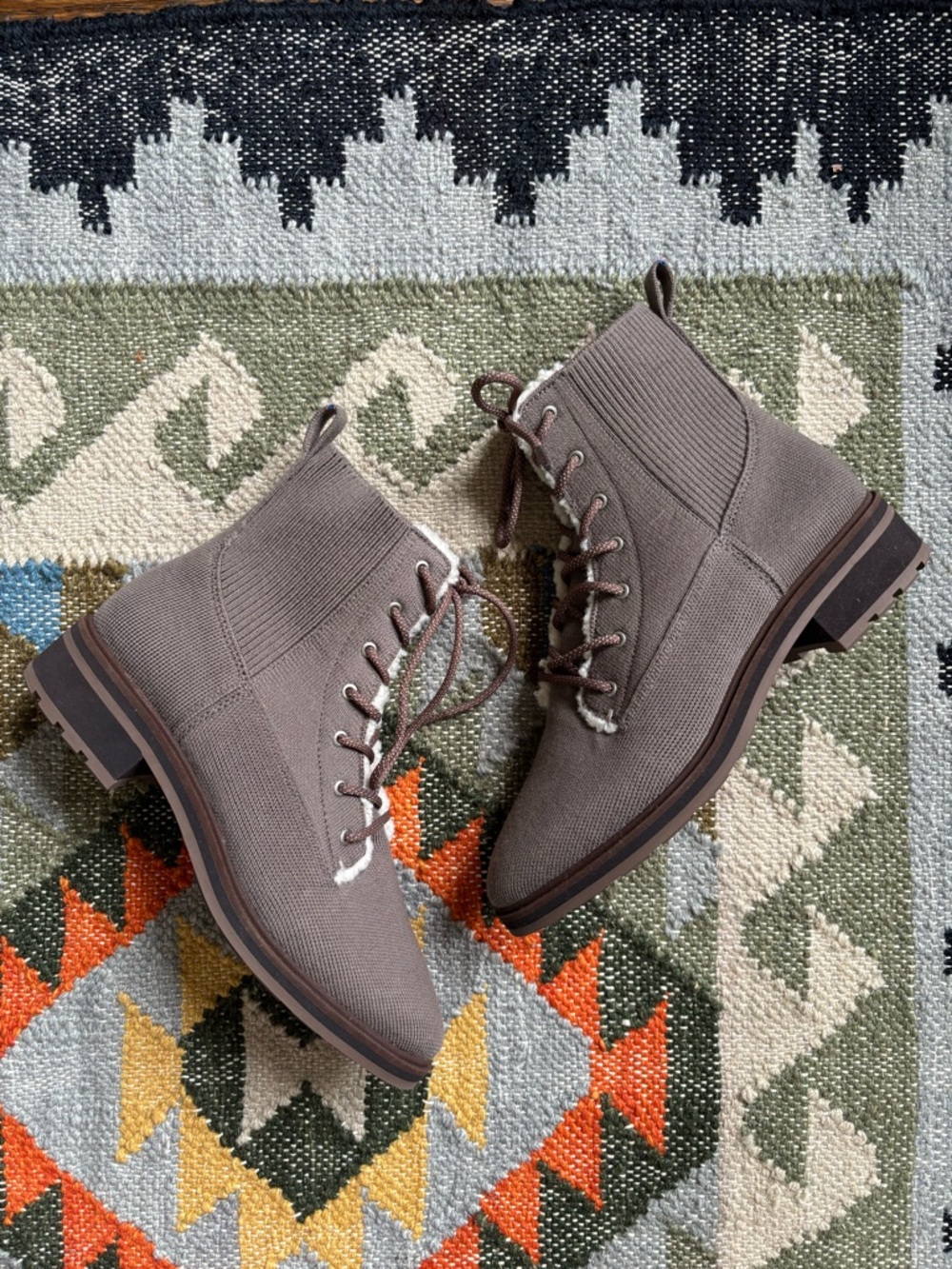 NWOB Rothy's The Cozy Laced Lug Boot Sparrow 9